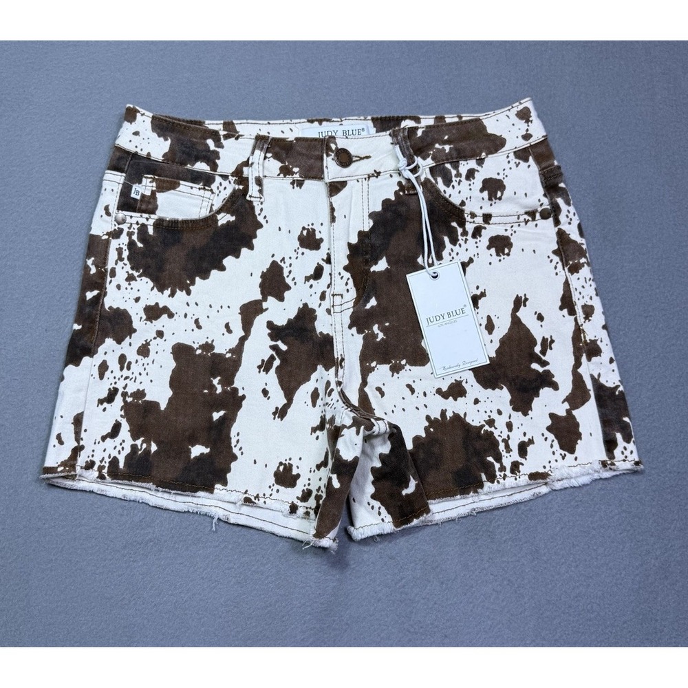 Judy Blue Shorts Womens S 28x4 Cow Print Stretch Mom Denim USA Boho NEW